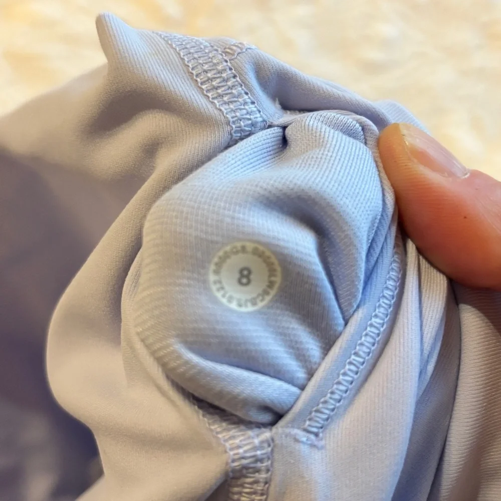 Lululemon Soft icy blue Leggings - Picture 3 of 7